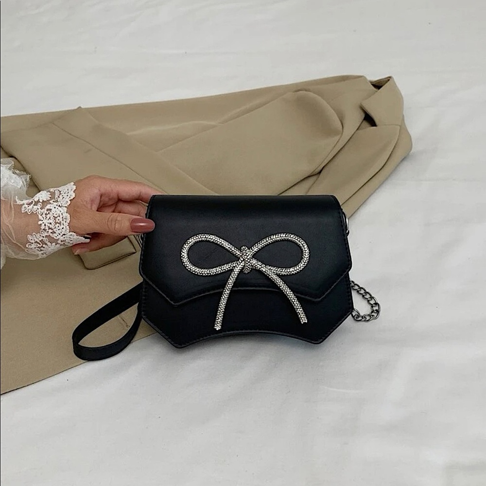 Mini Rhinestone Bow Decor Flap Crossbody Bag